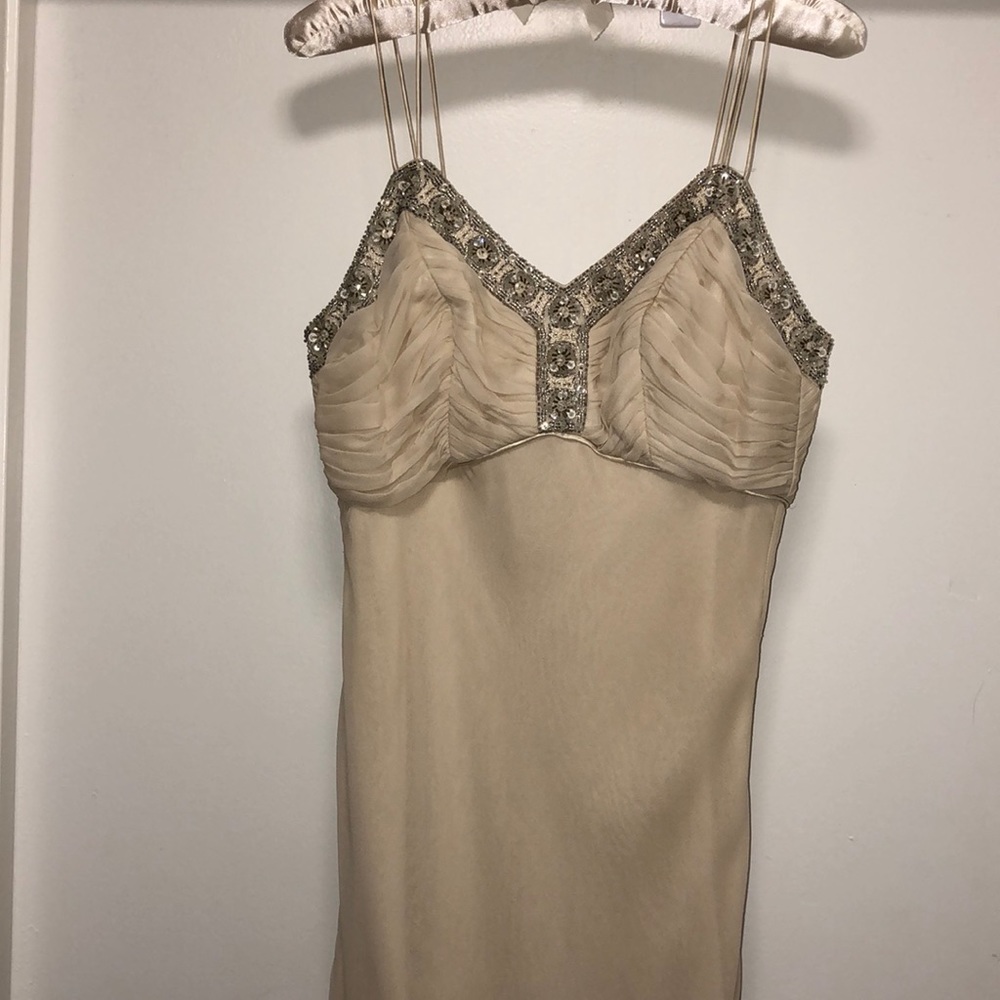 Badgley Mischka Wedding Gown - Picture 3 of 8